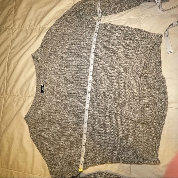 Cozy Gray Heather Oversized Sweater Size L - Picture 7 of 12